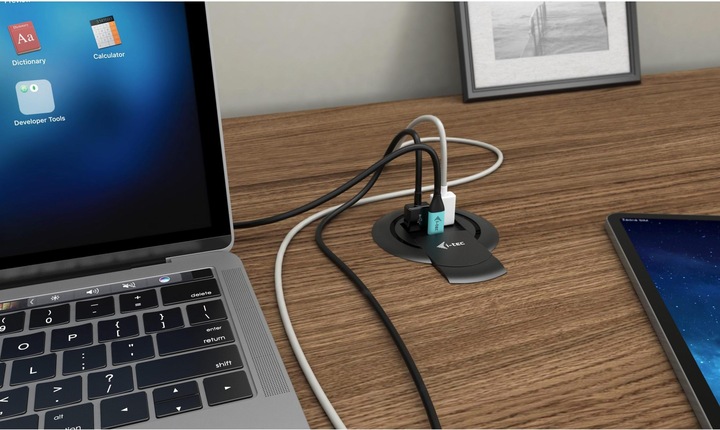 Produktbild i-tec Built-in Desktop Fast Charger USB-C PD 3.0 3x USB 3.0 QC3.0 96 W (96 W)