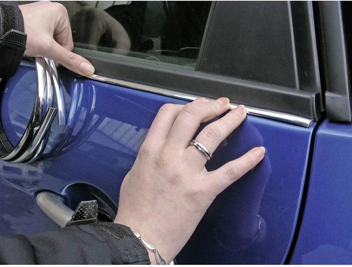 Immagine prodotto EAL 30181 Rivestimento per auto cromato L x L 3 m 7 mm