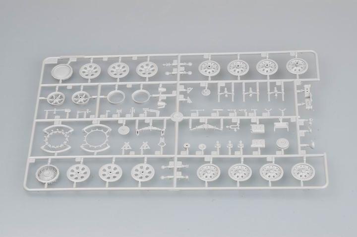 Produktbild Trumpeter 2 cm Flakvierling 38 Selbstfahrlafette (Sd.Kfz.7/1 early version)