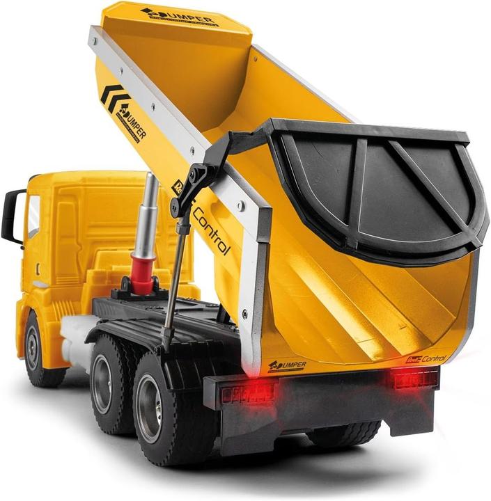 Actual product image Revell Dumper Truck