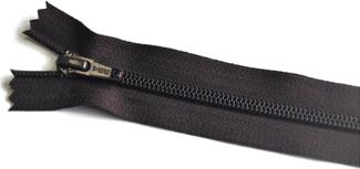 Actual product image YKK Zip fastener plastic spiral not separable 5mm 22cm 570 rosewood (22 cm)