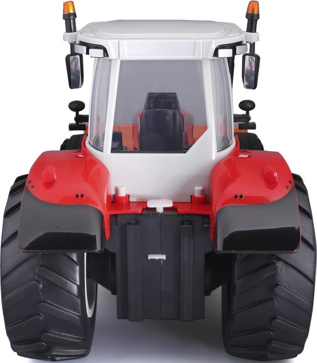Actual product image Maisto RC Massey Ferguson Tractor with Snow Plough