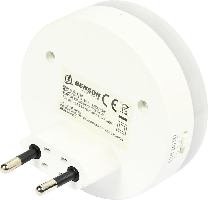 Actual product image Benson Electric Night light with USB-A and USB-C plug and sensor