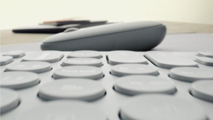 Produktbild Logitech PEBBLE KEYS 2 K380S TONAL (DE, Kabellos)
