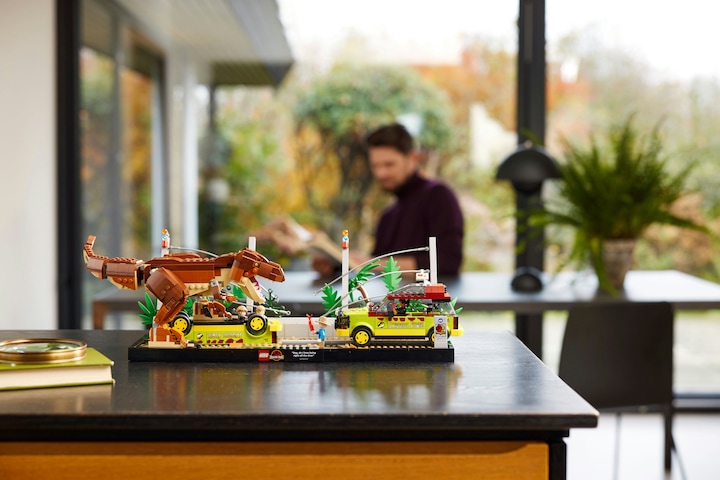 Immagine prodotto LEGO L'epidemia del T. Rex (76956, Set LEGO rari)