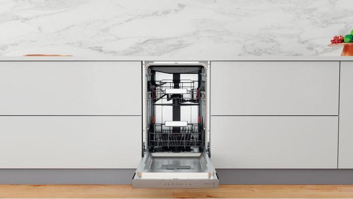 Actual product image Whirlpool WSBO 3O23 PF X