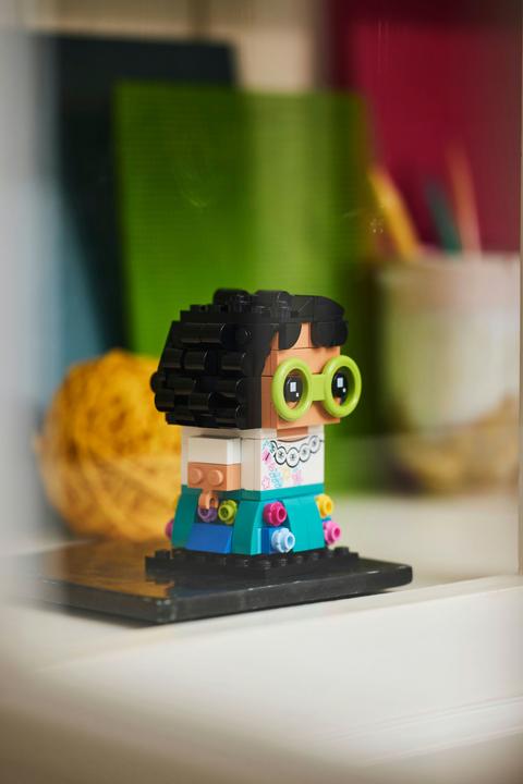 Produktbild LEGO Brickheadz Disney Mirabel Madrigal (40753)