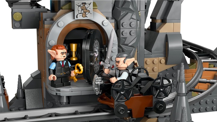 Actual product image LEGO Harry Potter Gringotts Wizard Bank - Collector's Edition (76417, LEGO Harry Potter)