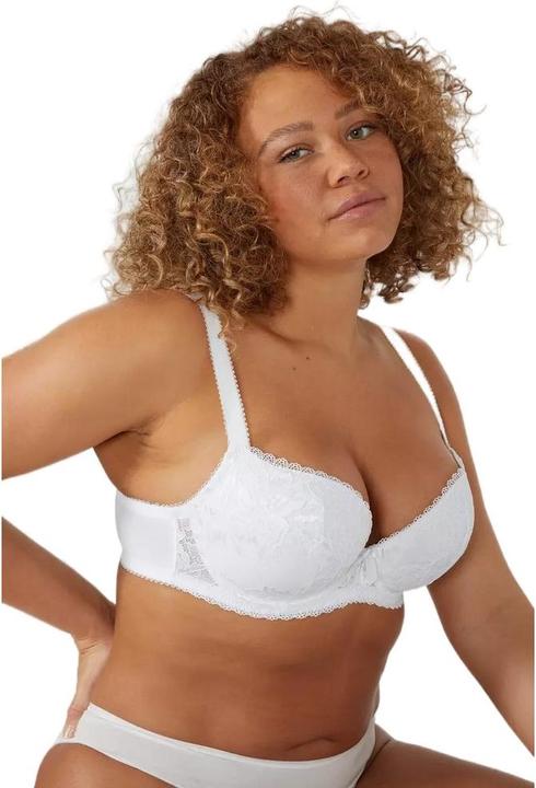 Actual product image Universal Textiles Charlotte Bra Padded