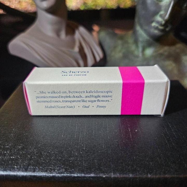 Actual product image Miller Harris Scherzo Sample Spray (Eau de parfum)