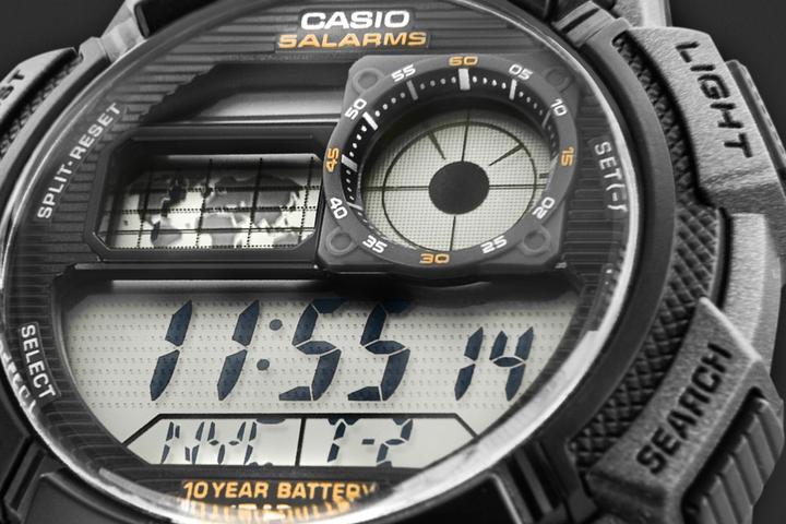 Produktbild Casio Illuminator (Digitaluhr, 44 mm)