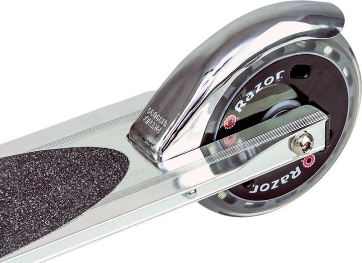 Actual product image Razor A125