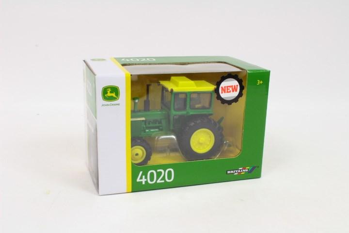 Tomy Giocattolo trattore Britains John Deere 4020 con cabina - Modello dettagliato di trattore in scala