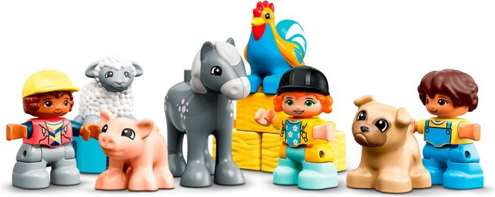 Actual product image LEGO Barn, tractor and animal care (10952)