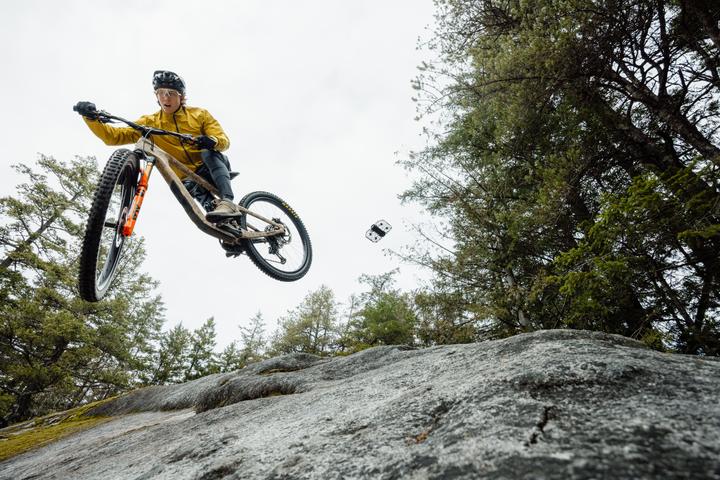 Actual product image HoverAir X1 Pro (16 min, 191.50 g, 12 Mpx)