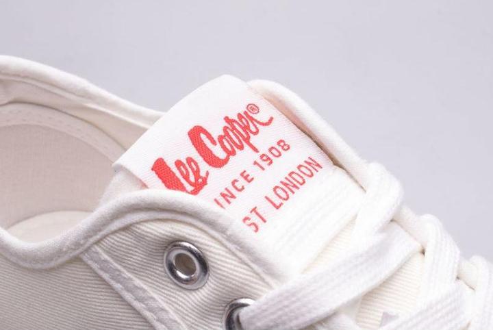Actual product image Lee Cooper Trampki damskie białe r. 39 (LCW-22-31-0862LA) (39)