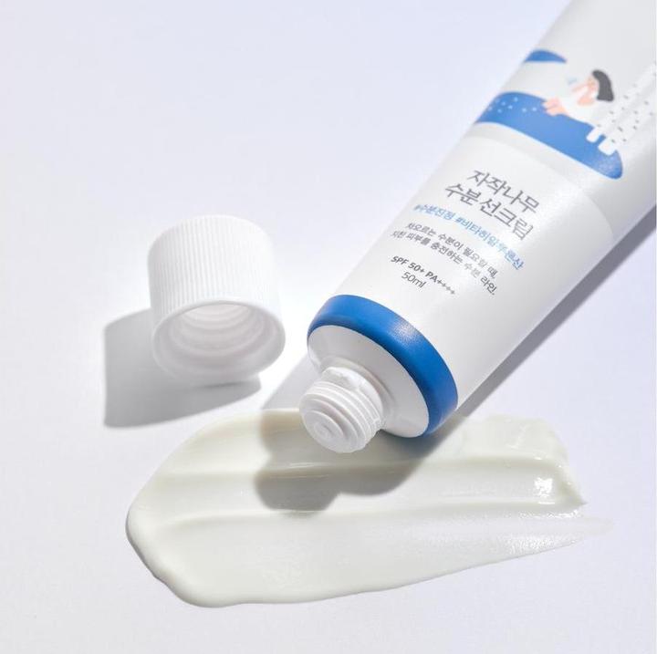 Actual product image Round Lab Moisturizing Sunscreen (Sun cream face, SPF 50+, 50 ml)