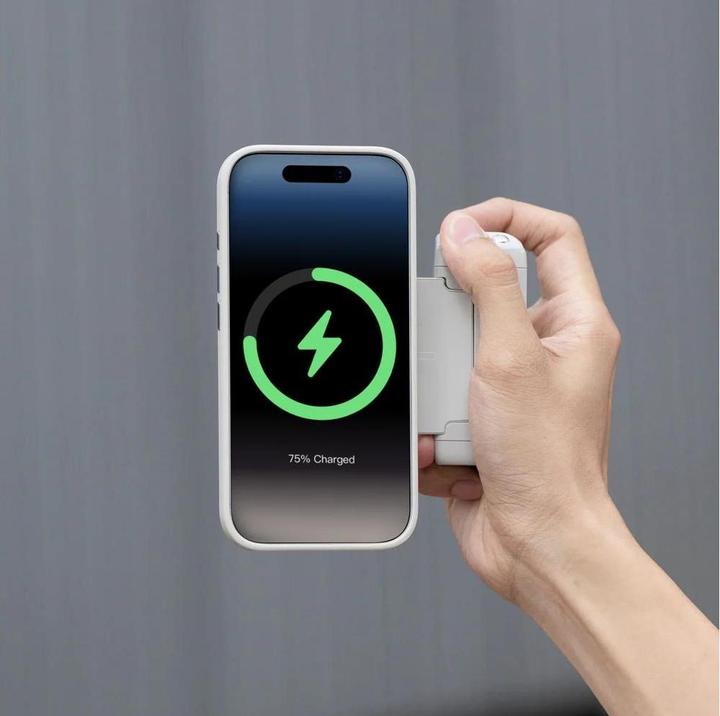 Actual product image Pgytech MagCam 2 Phone Grip (Misty Gray)