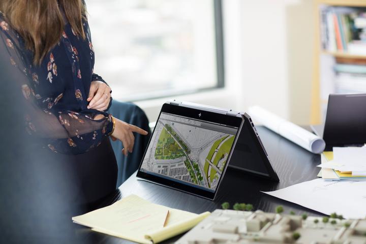 Actual product image HP ZBook Studio G5 Mobile Workstation (15.6-inch) Ultra HD Intel® Core™ i9 DDR4-SDRAM SSD NVIDIA (15.60", 512 GB, 16 GB, Intel Core i9-8950HK)