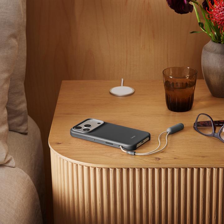 Image du produit Beats Kickstand Case with MagSafe (Apple iPhone 17 Pro)