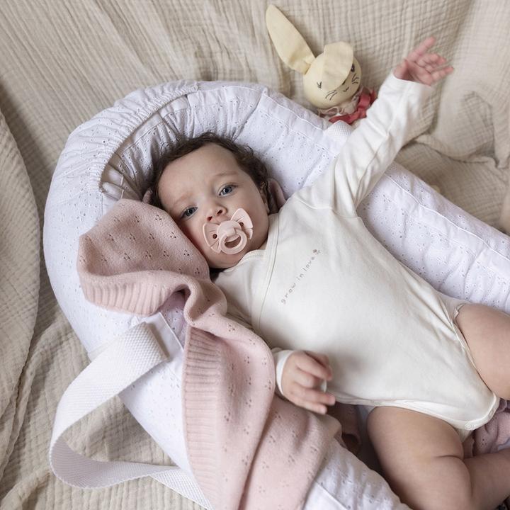 Produktbild Elodie Babynestchen tragbar - Embroidery Anglaise