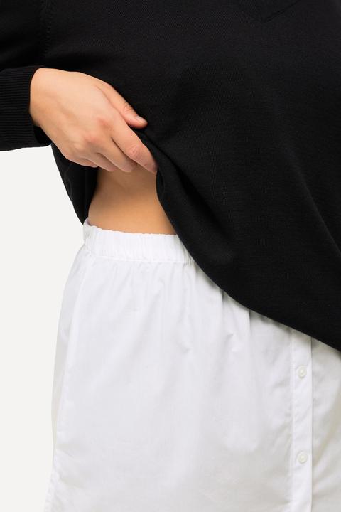 Actual product image Ulla Popken Solid Shirttail Extension (50, 52)