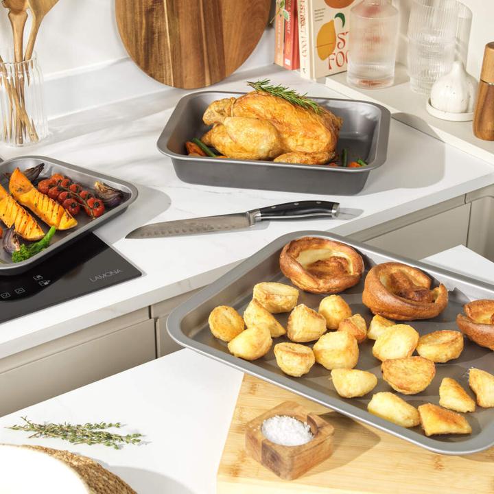 Actual product image Salter BW13666 Essentials 35cm Baking Tray