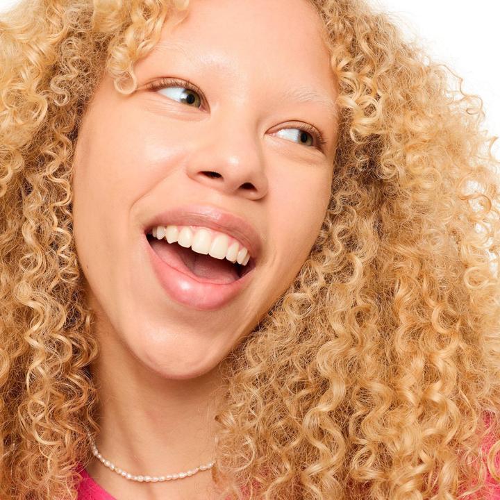 Actual product image essence FOUNDATION stick (131)