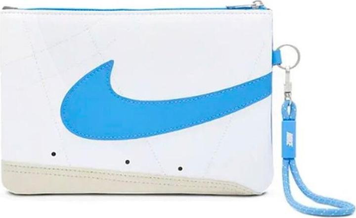 Actual product image Nike Icon Blazer Wristlet Large