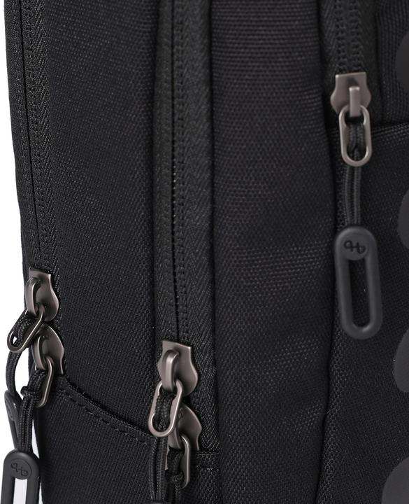 Actual product image Hedgren Comby Relax Umhängetasche M RFID Schutz 21 cm