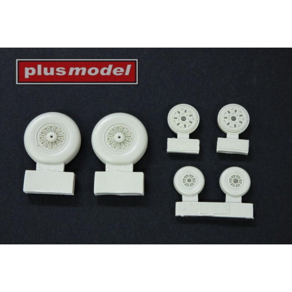 Plus Model F-101A/C Woodoo wheels
