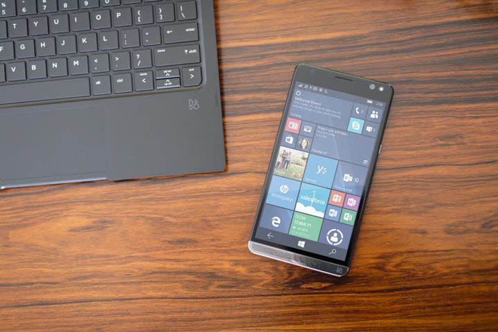 Produktbild HP Elite x3 (64 GB, Black, 5.96", Single SIM, 4G)