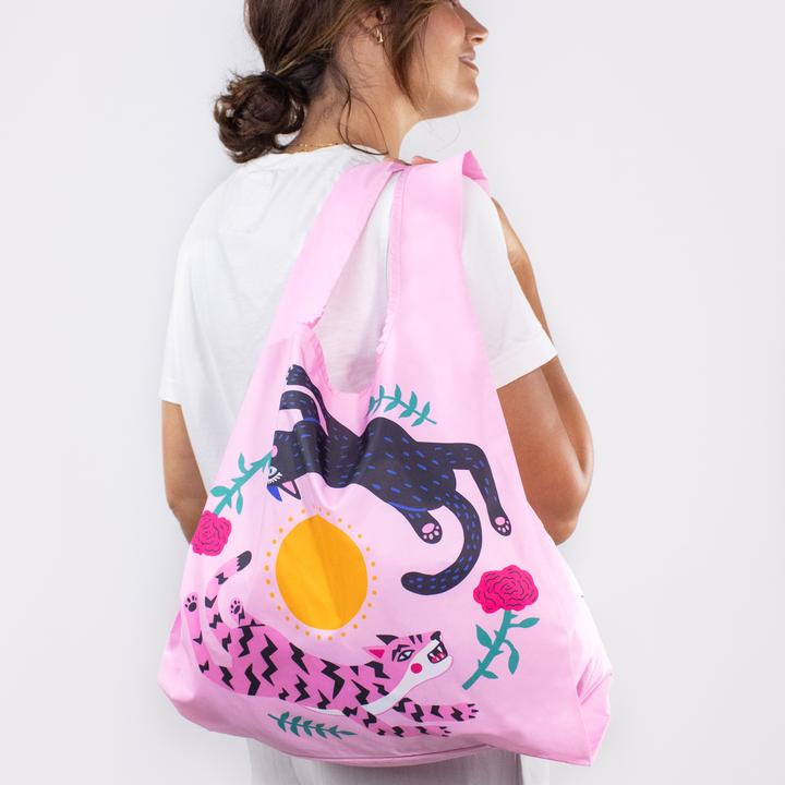 Produktbild Kind Bag Medium Bag AH Leaping Cats