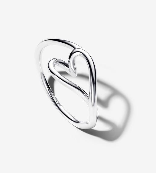 Produktbild Pandora Kleiner Ring in organischer Herzform (52, 925 Silber)