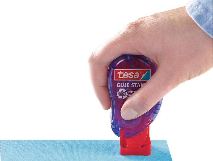 Produktbild tesa Klebestempel ecoLogo, doppelseitige Klebepads zum schnellen Verkleben von Papier, Pappe & Fotos