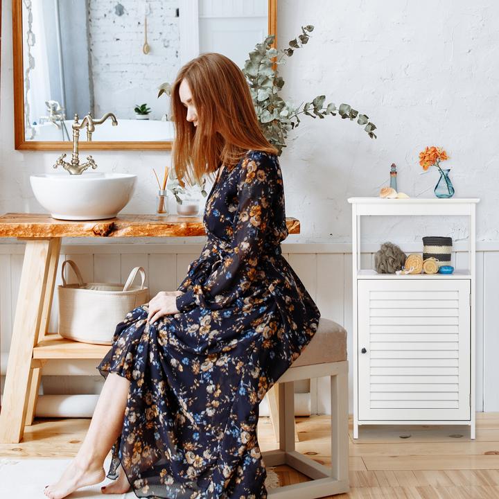 Actual product image Relaxdays Bathroom Shelf 2 Doors (45 x 30 x 83 cm)