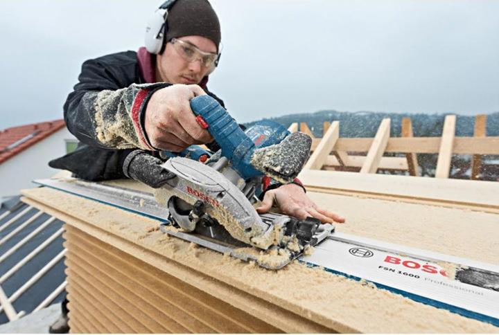 Actual product image Bosch Professional Hand-held circular saw GKS 55+ GCE, in box