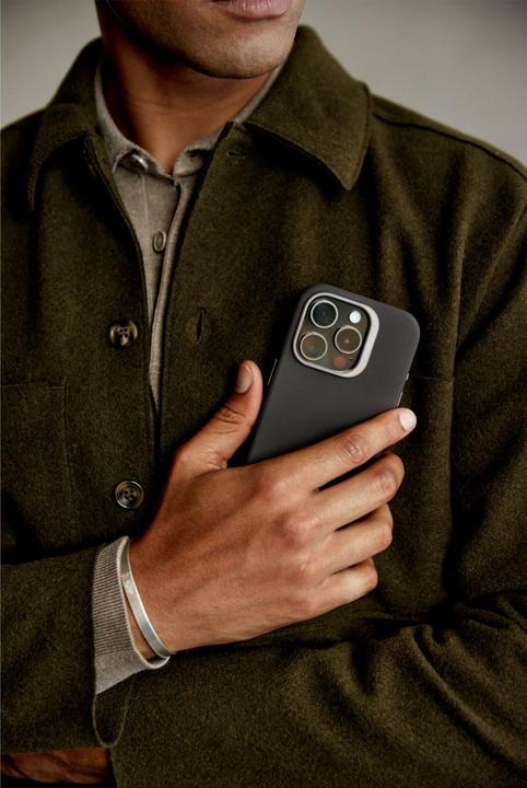 Actual product image Decoded Hülle (Apple iPhone 16 Pro)