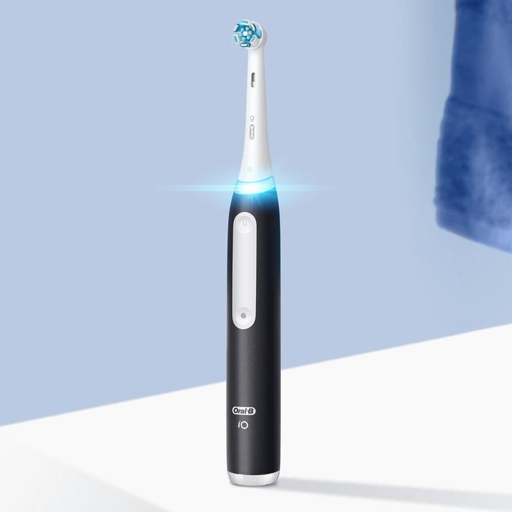 Actual product image Oral-B iO Series 3