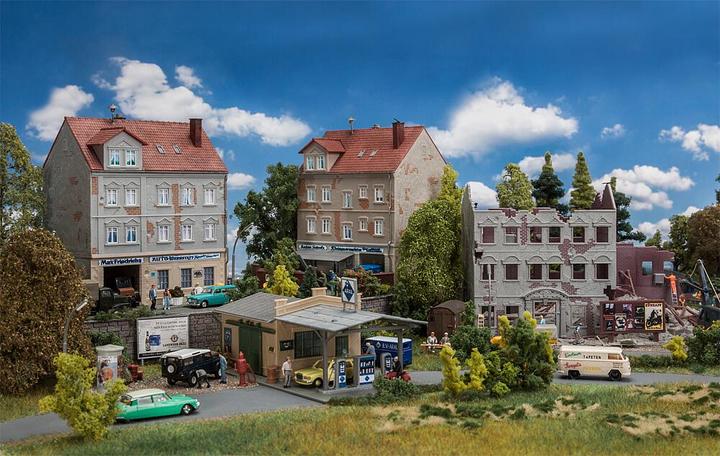 Actual product image Faller Building set 50s