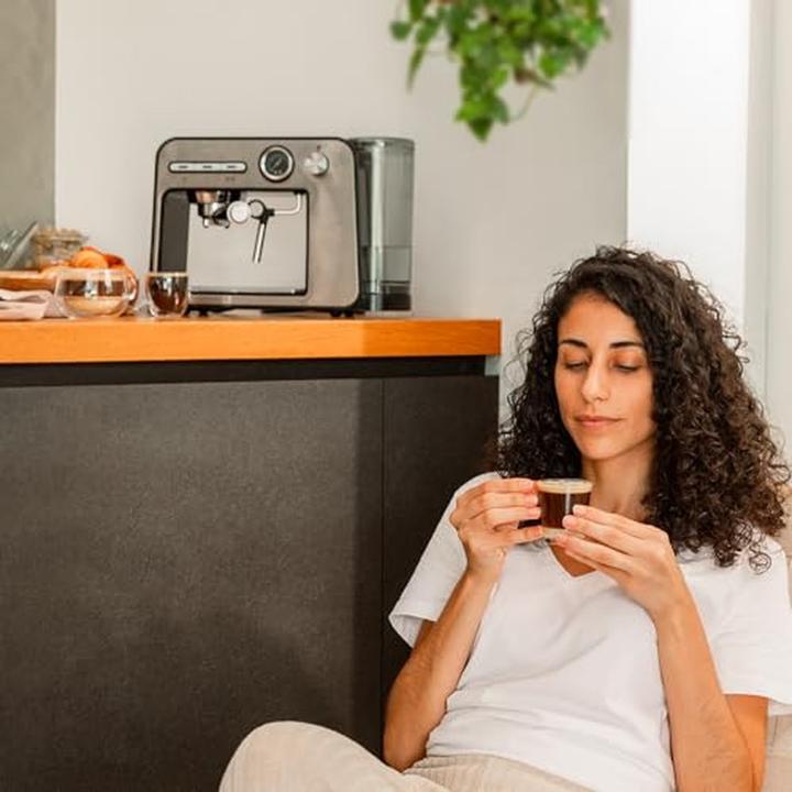 Actual product image Cecotec Power Espresso 20 Square Pro