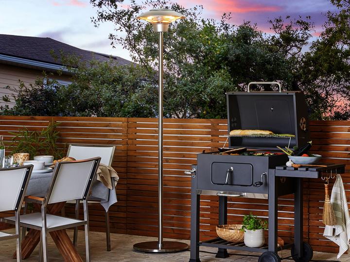 Produktbild Beliani Heizstrahler elektrisch Aluminium 1500 Watt silber ASKJA (1500 W)