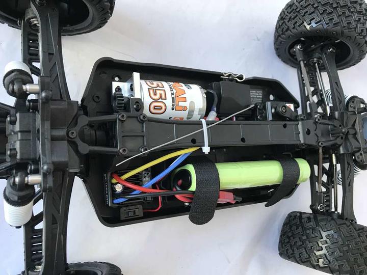 Produktbild DF-Models GhostFighter 4WD (RTR Ready-to-Run)