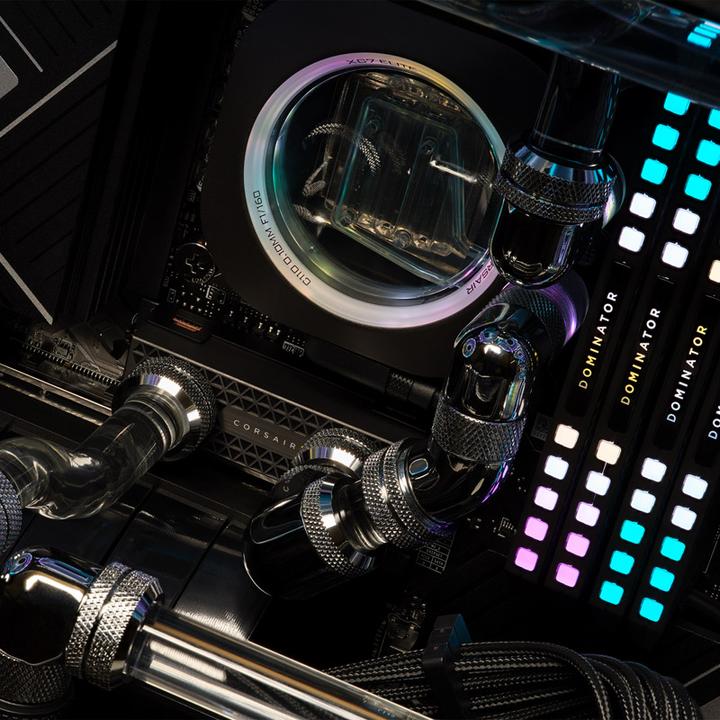 Actual product image Corsair MP700 PRO Hydro X Series (2000 GB, M.2 2280)