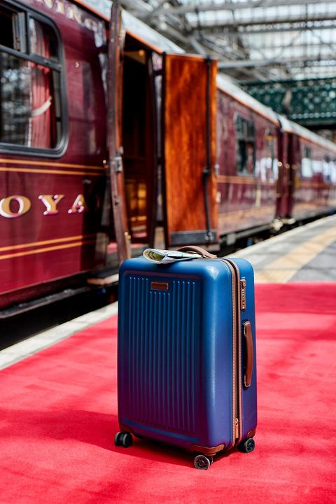 Actual product image Stratic Merian - Suitcase S (32 l)