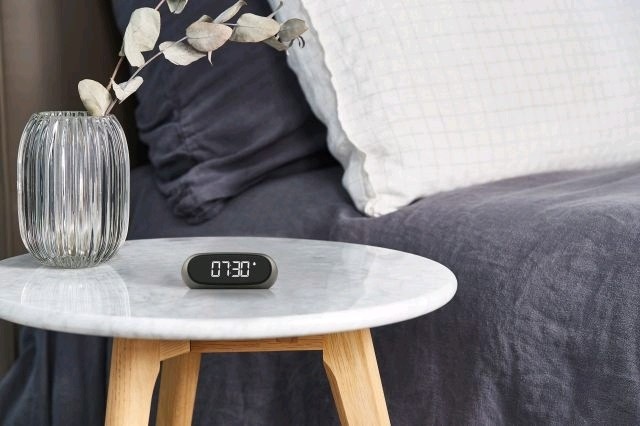 Actual product image Lexon Minut