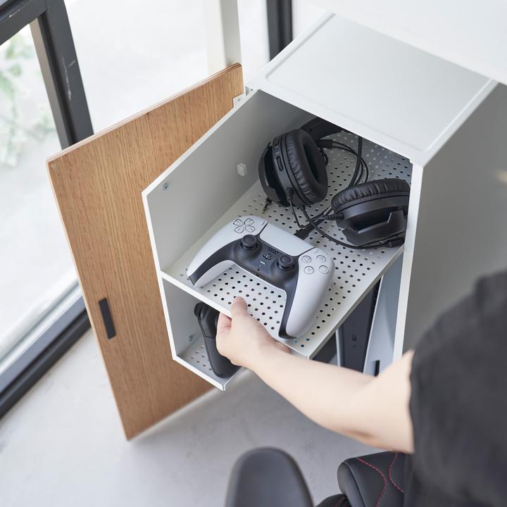 Produktbild Yamazaki Spielekonsolen-Organizer TOWER