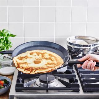 Actual product image Greenpan Essentials pannenkoekenpan 24cm - zwart - inductie - PFAS-vrij (24 cm)