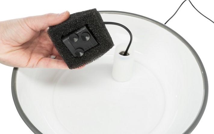 Actual product image Trixie Pump and power supply unit