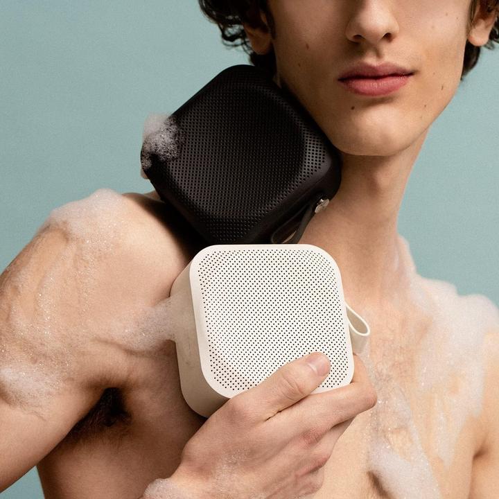 Actual product image Sudio Speaker F2 Wireless 20W MIC IPX7 (15 h)